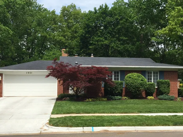 2841 Pebble Creek Rd, Ann Arbor, MI 48108