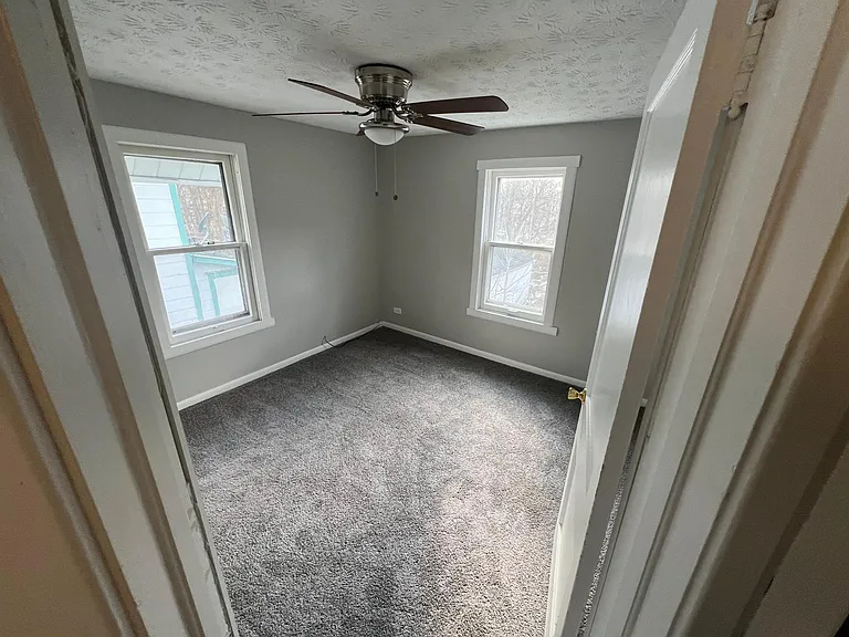 616 W Thornton St — Photo 7
