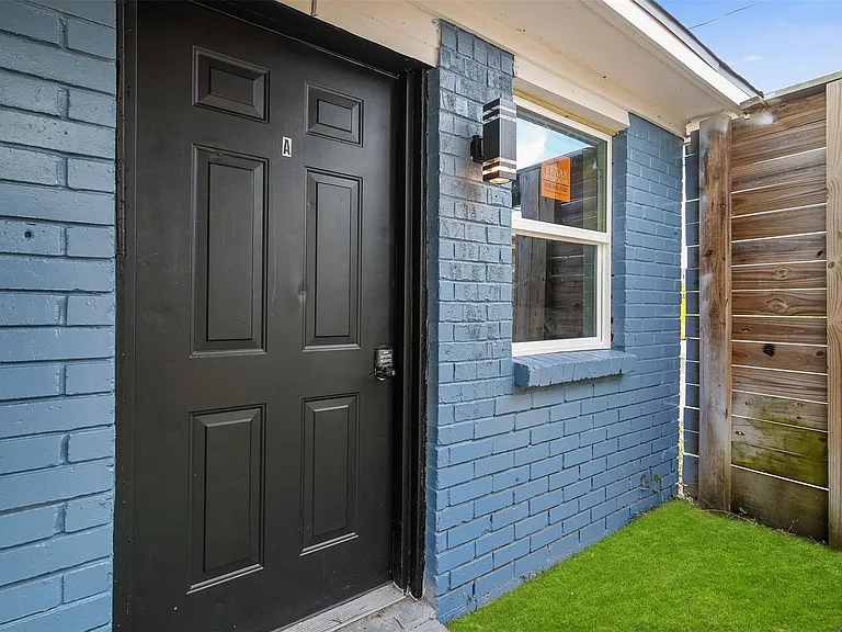4755 Wilmington St #6 — Photo 25