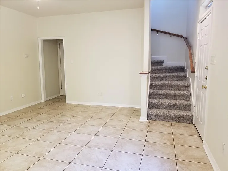 2928 Thrushwood Dr #A — Photo 7