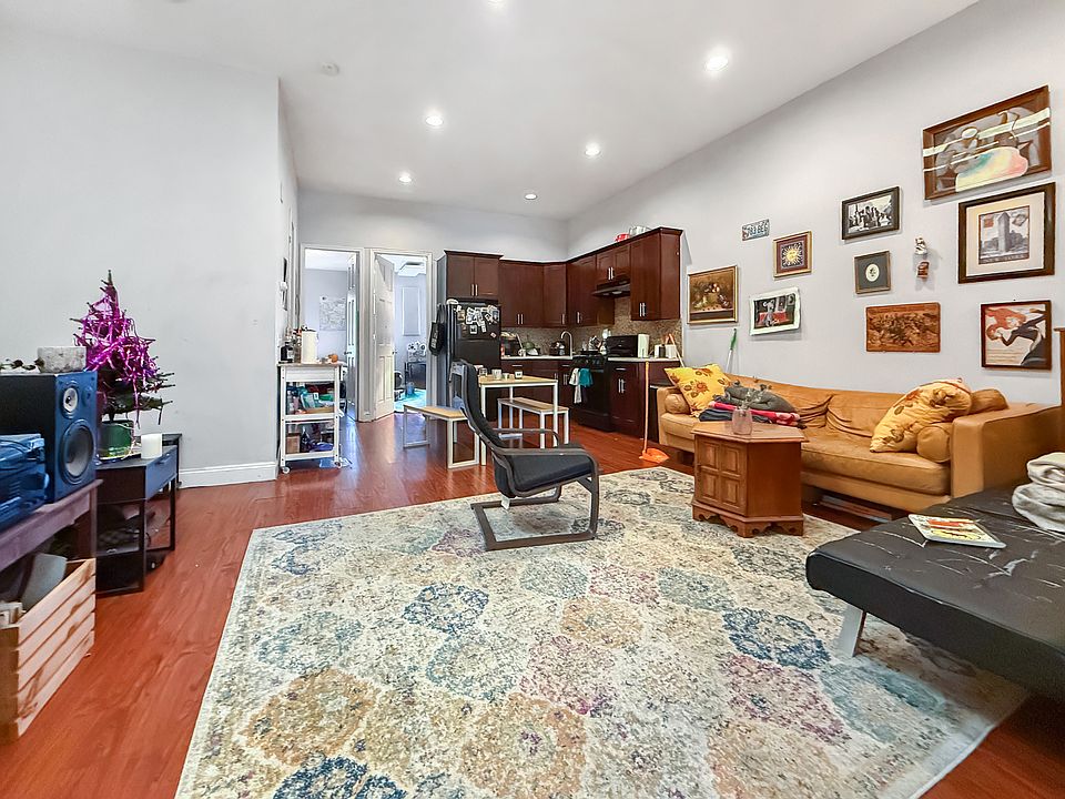 1st image of 97 Eldert St APT 3