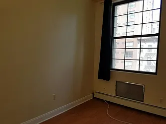 Rented by Manhattan Apartment Organization