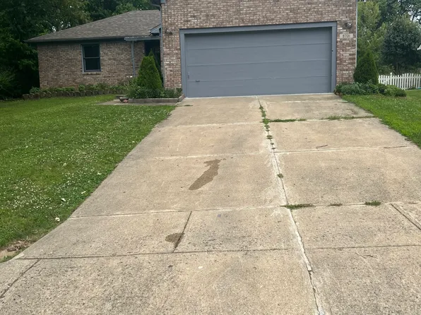 8731 Chessie Dr, Indianapolis, IN 46217
