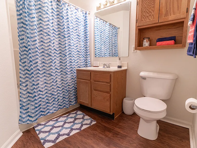 Bexley Village Apartments — Photo 18