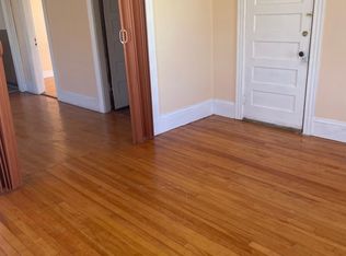 26 South St APT 3, Worcester, MA 01604