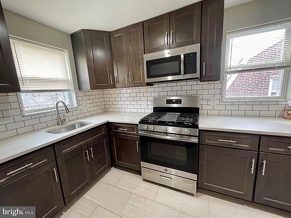 2nd image of 412 E Providence Rd APT B