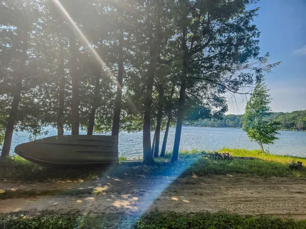 5341 N Benson Rd, Fountain, MI 49410