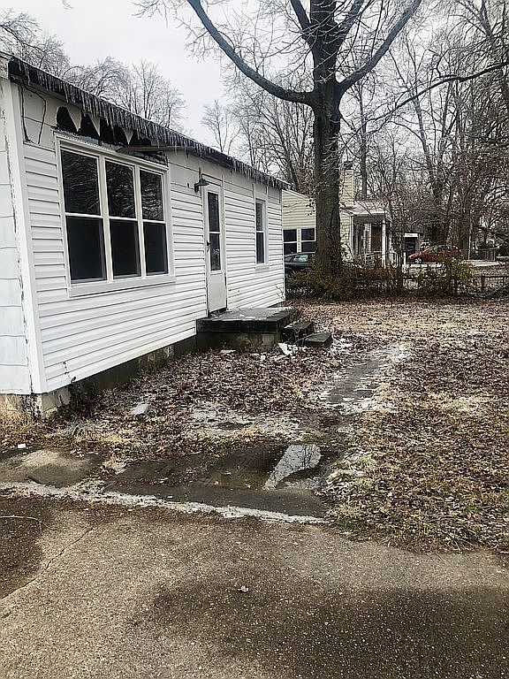 606 Cheri Way Fairdale Ky Zillow