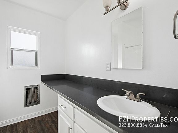 4th image of 8924 Van Nuys Blvd APT 14