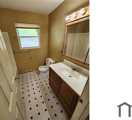5th image of 518 Lynn Haven Ln