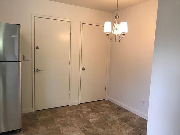 Dining Area off kitchen