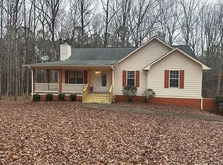 152 Duncans Mill Dr, Locust Grove, GA