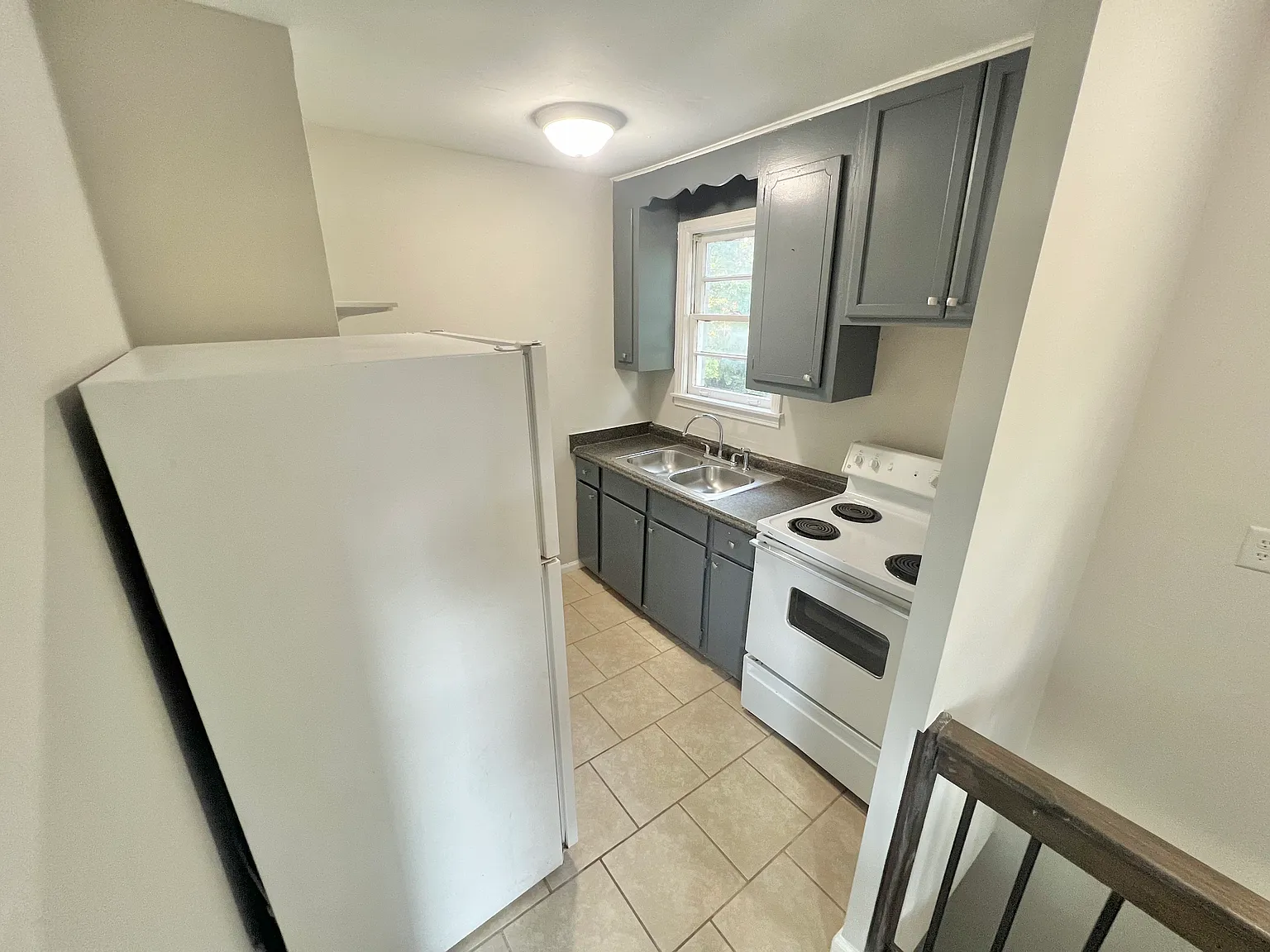 2 bed, 1125 sqft, $1,595 — Photo 3