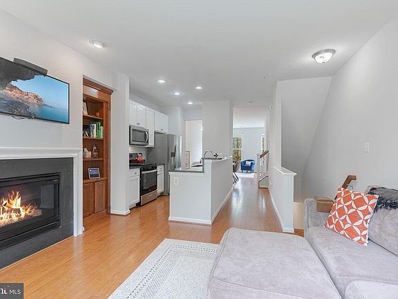 4th image of 12794 Lotte Dr