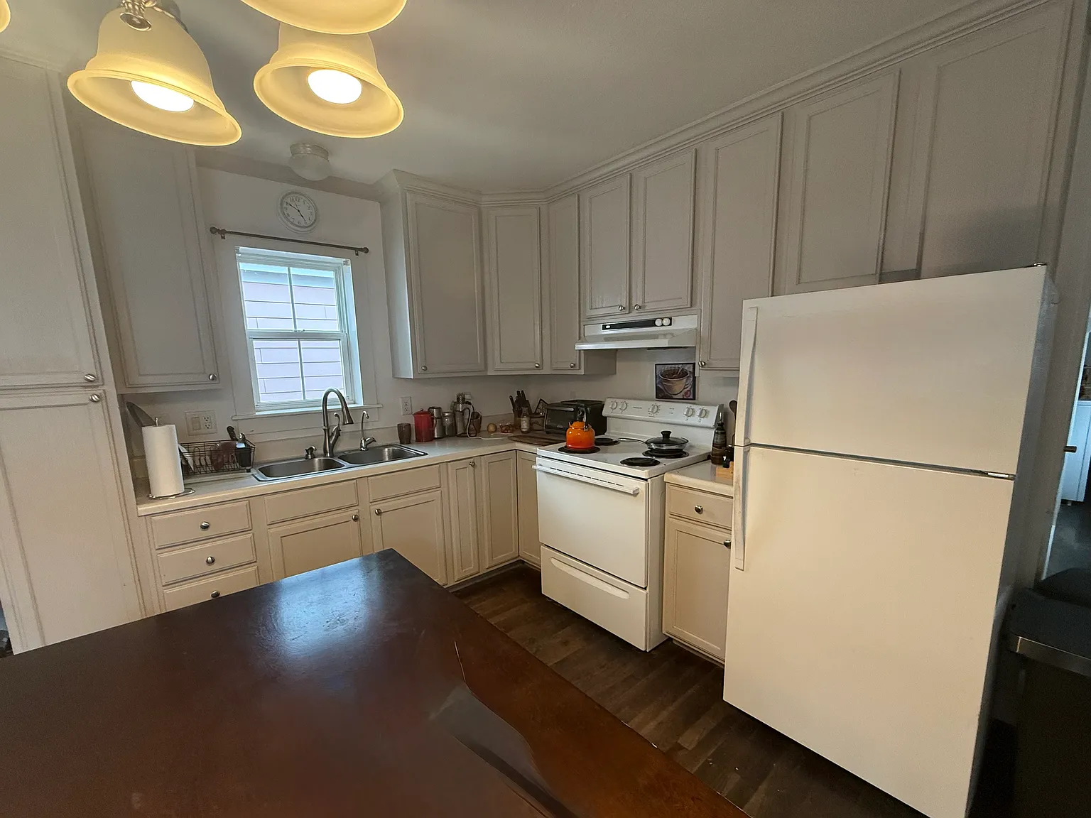 2 bed, 728 sqft, $1,650 — Photo 2