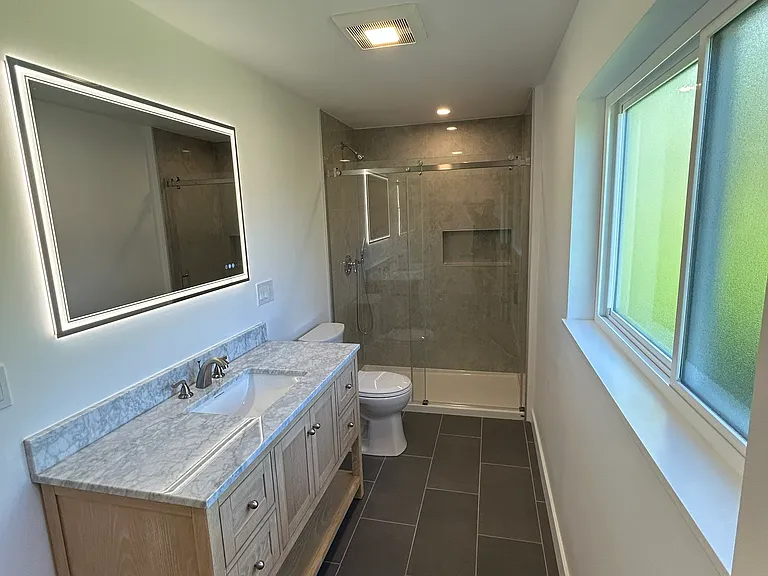 121 Sycamore St — Photo 7