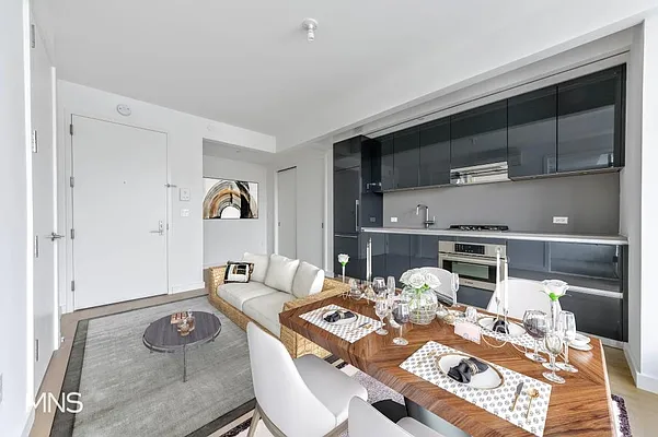 Sold by MNS | media 13