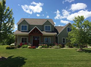 5026 Green Meadow Pl, Sheboygan, WI 53083