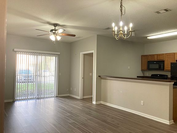 2nd image of 3640 Kirkpatrick Cir