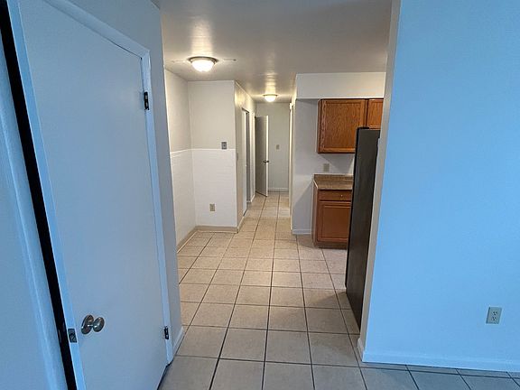 3rd image of 846 Youngs Ln APT 2