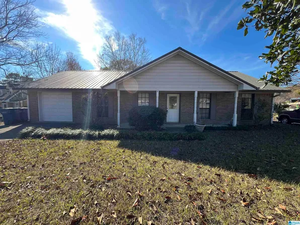 100 Coral Cir, Alabaster, AL 35007