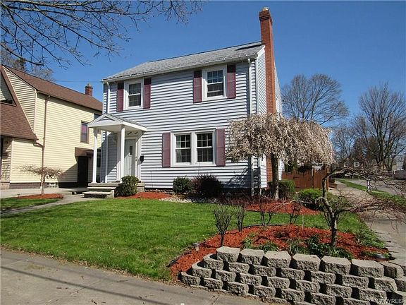 3rd image of 1124 Roselle Ave