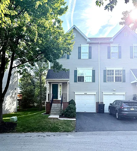 610 Brentwood Ct Photo 1