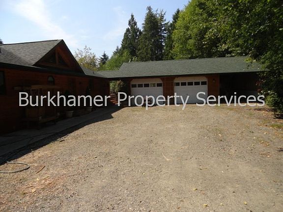 3rd image of 15 Cougar Hills Ln