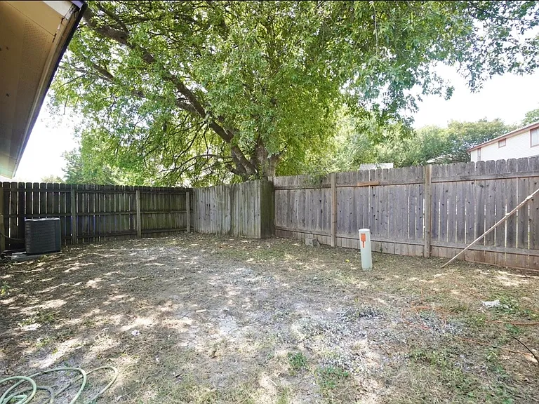 508 Greenlawn Blvd — Photo 24