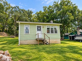 9439 N Rock River Dr, Edgerton, WI 53534