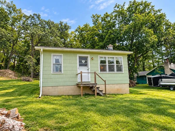 9439 N Rock River Dr, Edgerton, WI 53534