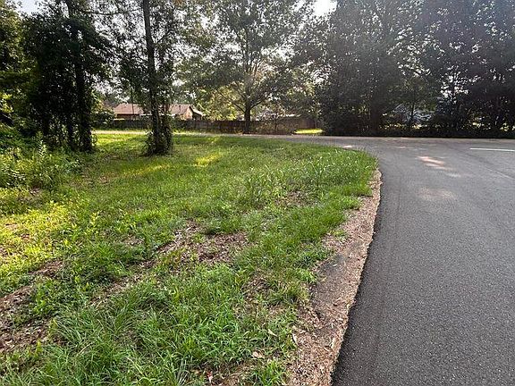 3rd image of Love St