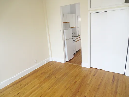 Rented by Waverly Realty Associates | media 25