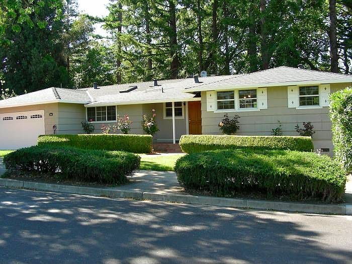 1st image of 3040 Goodwin Ave