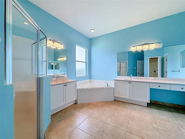 2947 Majestic Isle Dr — Photo 25