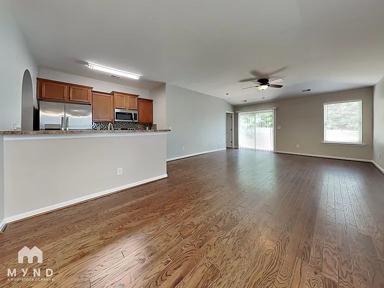 70 Briar Ridge Ln — Photo 5