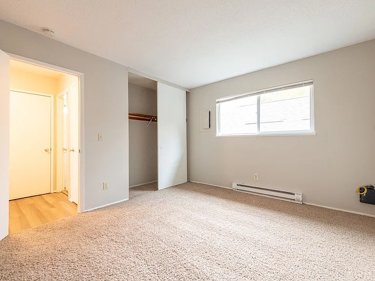 2527 NW Savier St — Photo 9