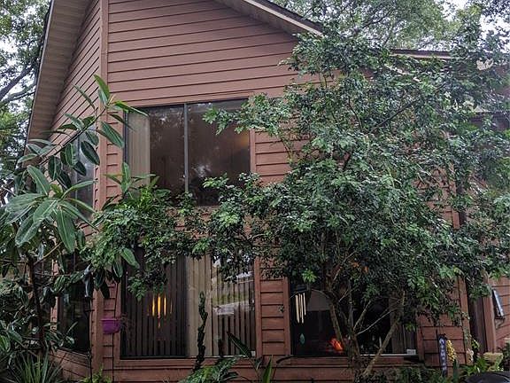 2nd image of 2225 Fern Palm Dr