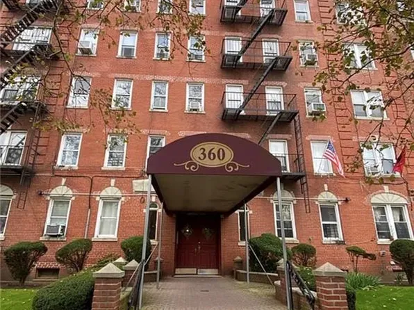 360 Ocean Pkwy APT 5G, Brooklyn, NY 11218