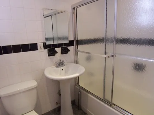 Rented by Friedman Roth Realty | media 28