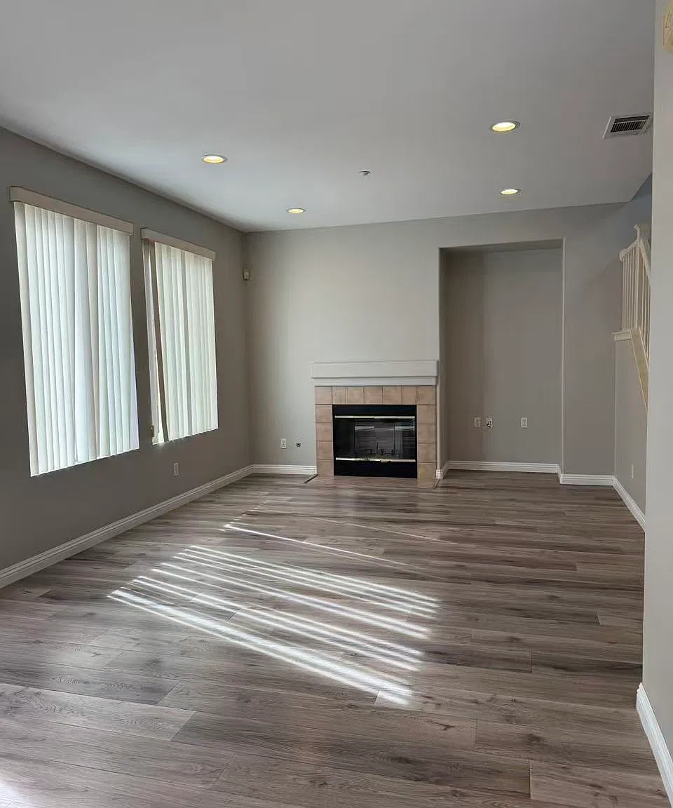 3 bed, 2.5 bath, 1310 sqft, $4,100 — Photo 4
