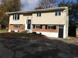 27 Filors Ln, Stony Pt, NY 10980