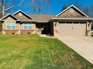 50 Lucinda Dr, Glen Carbon, IL
