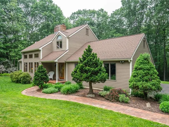 136 Deer Run, Burlington, CT 06013