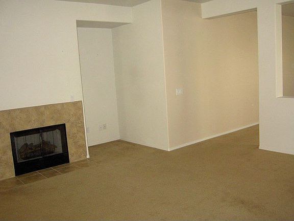 Fireplace and Media Niche