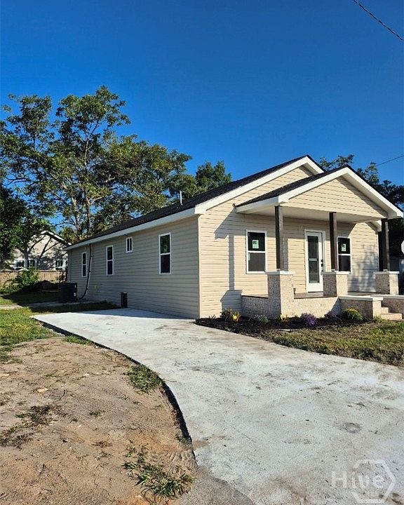 2nd image of 207 Cleland Avenue