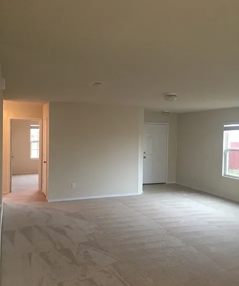 1305 Swan Ridge Dr — Photo 6