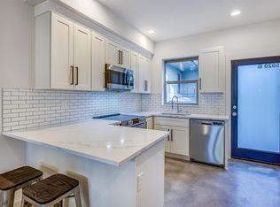 5022 Fauntleroy Way SW, Seattle, WA 98136