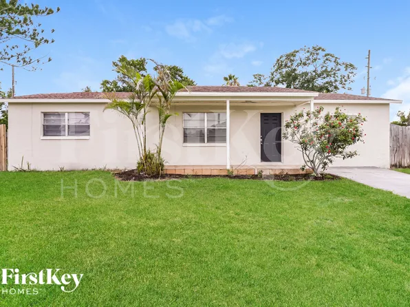 3252 Peterborough St, Holiday, FL 34690