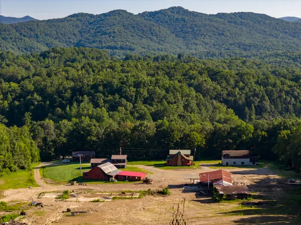 147 Sawmill Rd, Harriman, TN 37748